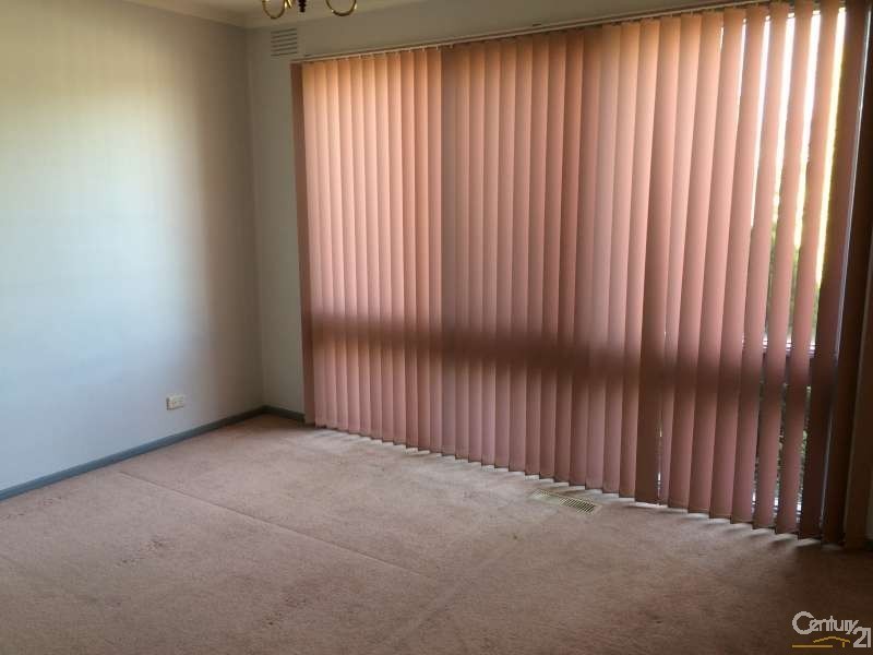 5 Coniston Court, Springvale South VIC 3172