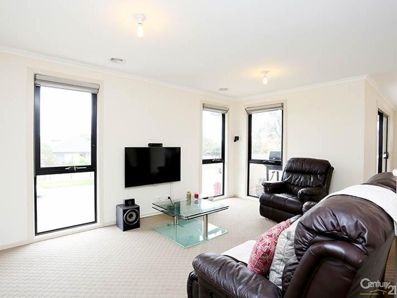 1/135 Corrigan Road, Noble Park VIC 3174