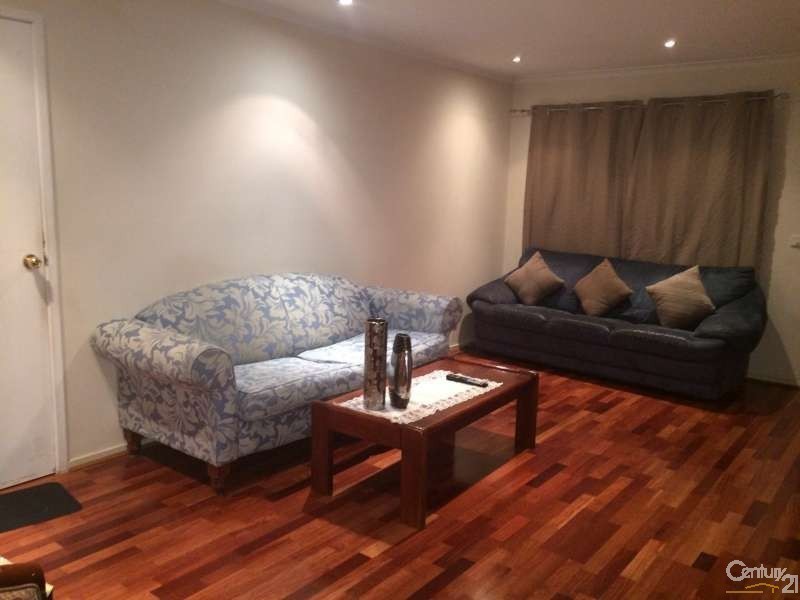 8 Verdant Drive, Keysborough VIC 3173