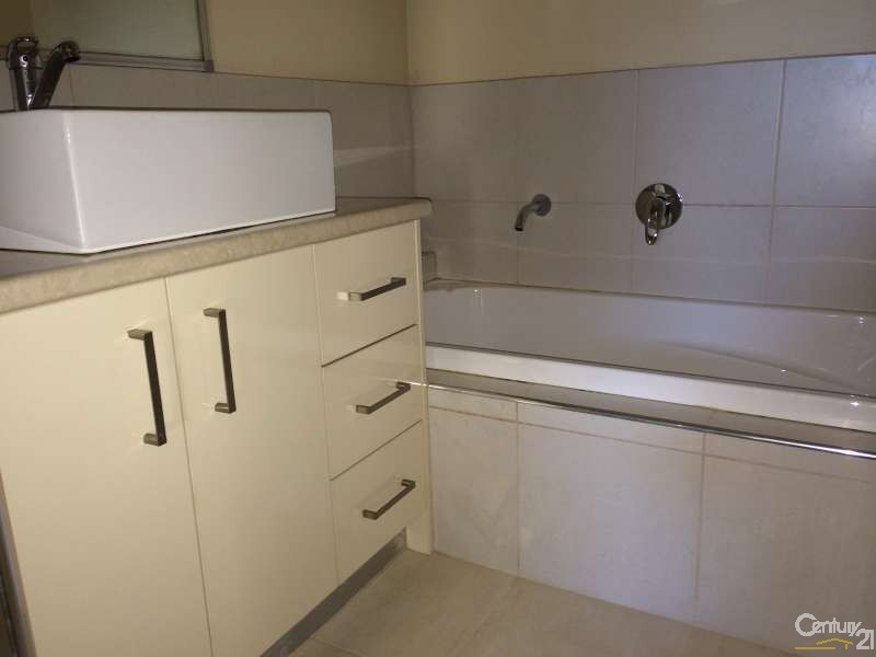 27 Crescent Street, Noble Park VIC 3174