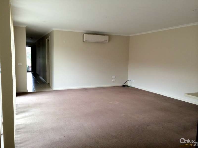 62 Steven Street, Dandenong VIC 3175