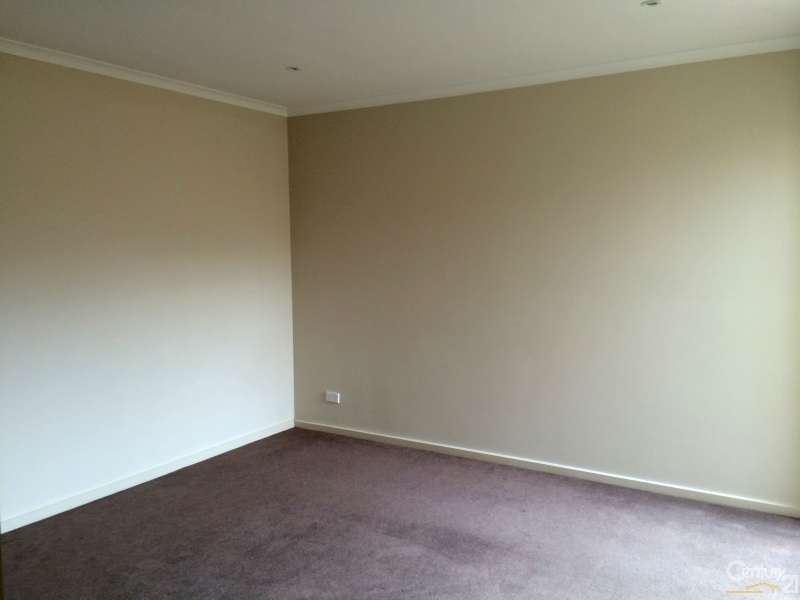 62 Steven Street, Dandenong VIC 3175
