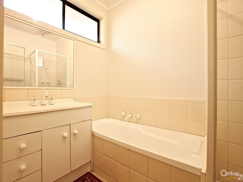 1/25 Huntsman Drive, Noble Park VIC 3174