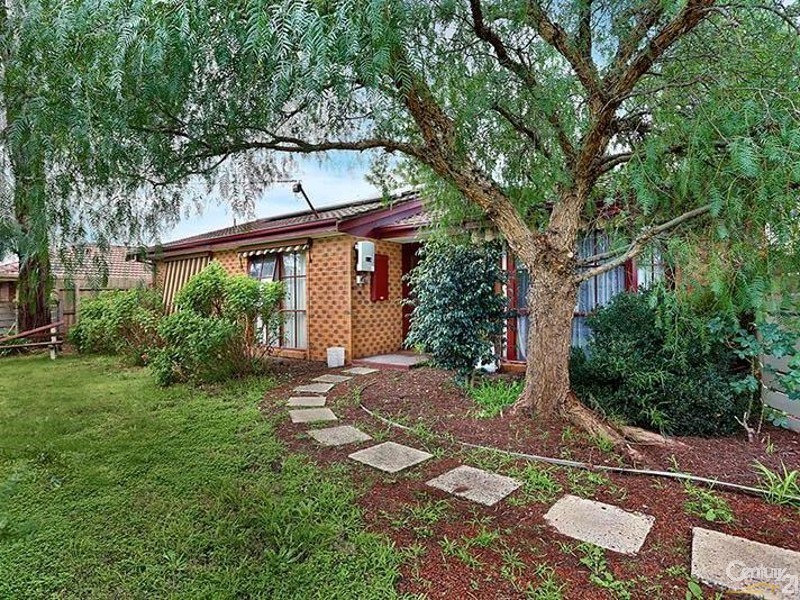 16 Greenwood Drive, Carrum Downs VIC 3201