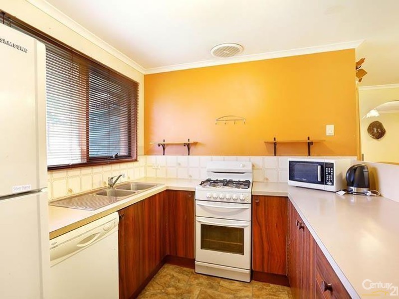 16 Greenwood Drive, Carrum Downs VIC 3201