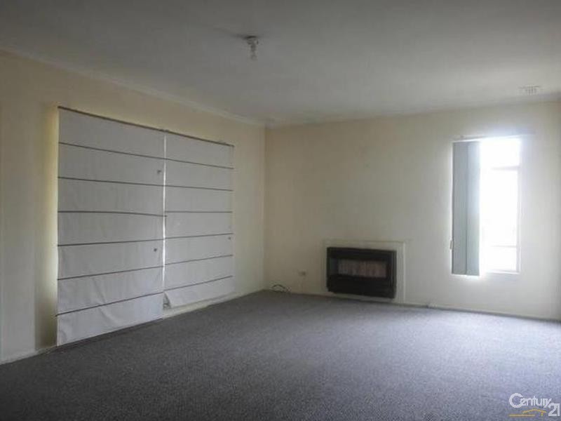 27 Tristania Street, Doveton VIC 3177