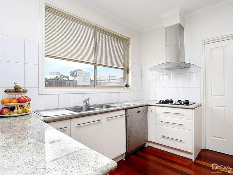 13 Ruby Place, Springvale VIC 3171