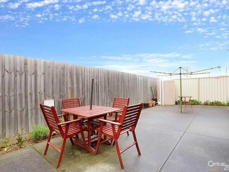13 Ruby Place, Springvale VIC 3171