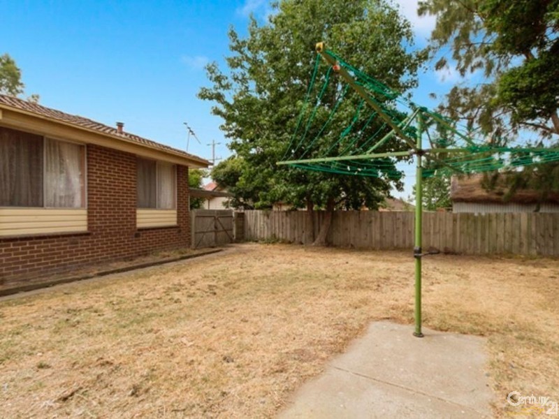 40 Halton Road, Dandenong North VIC 3175