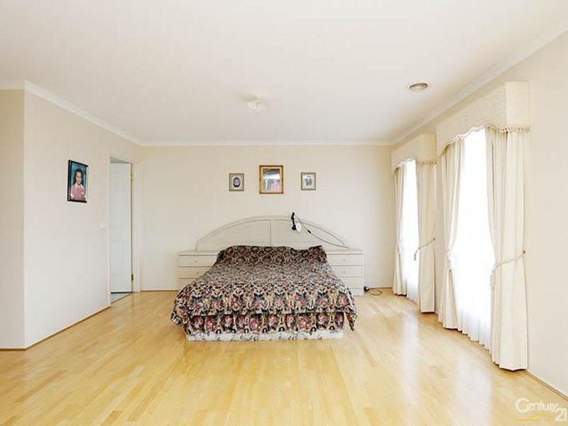 32 Durack Ave, Lynbrook VIC 3975