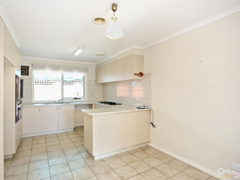 4/12-18 Harold Road, Springvale South VIC 3172