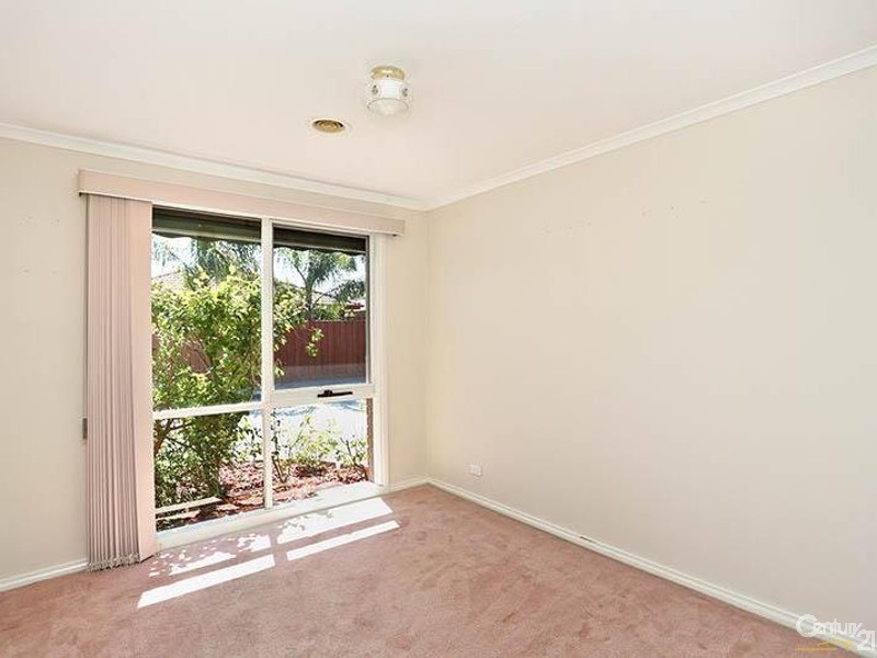 4/12-18 Harold Road, Springvale South VIC 3172