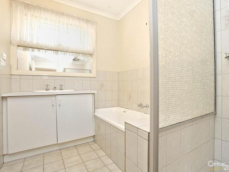4/12-18 Harold Road, Springvale South VIC 3172