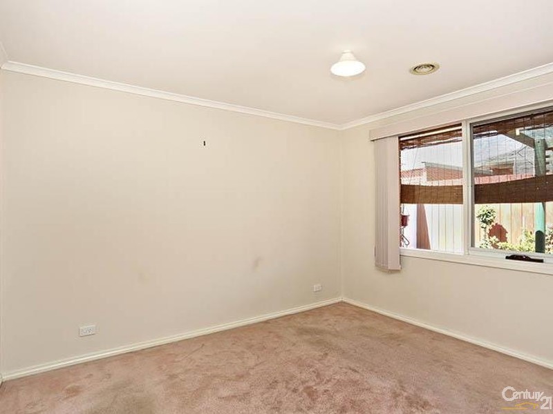 4/12-18 Harold Road, Springvale South VIC 3172