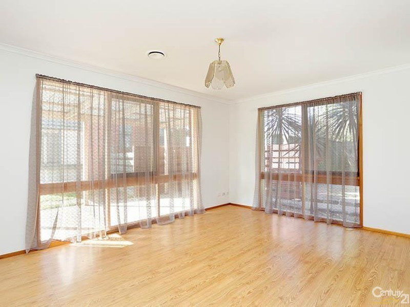 25 Oakwood Drive, Keysborough VIC 3173