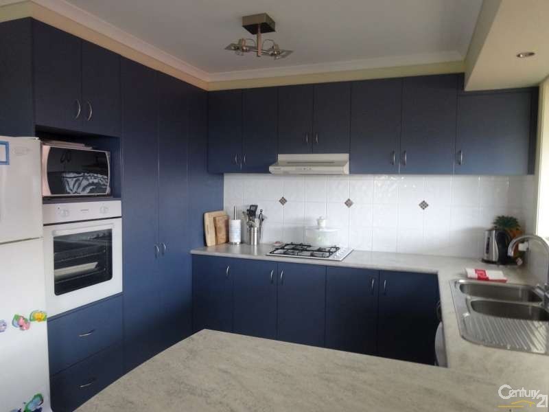 19 Luca Place, Pakenham VIC 3810