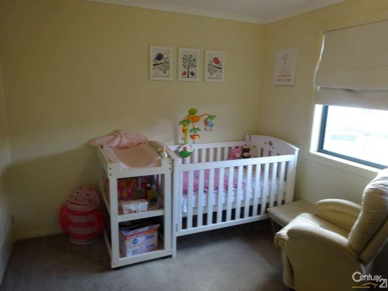 19 Luca Place, Pakenham VIC 3810