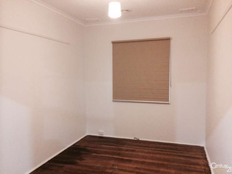 1 Kanooka Grove, Doveton VIC 3177