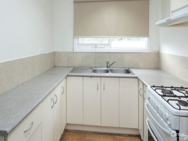 1 Kanooka Grove, Doveton VIC 3177