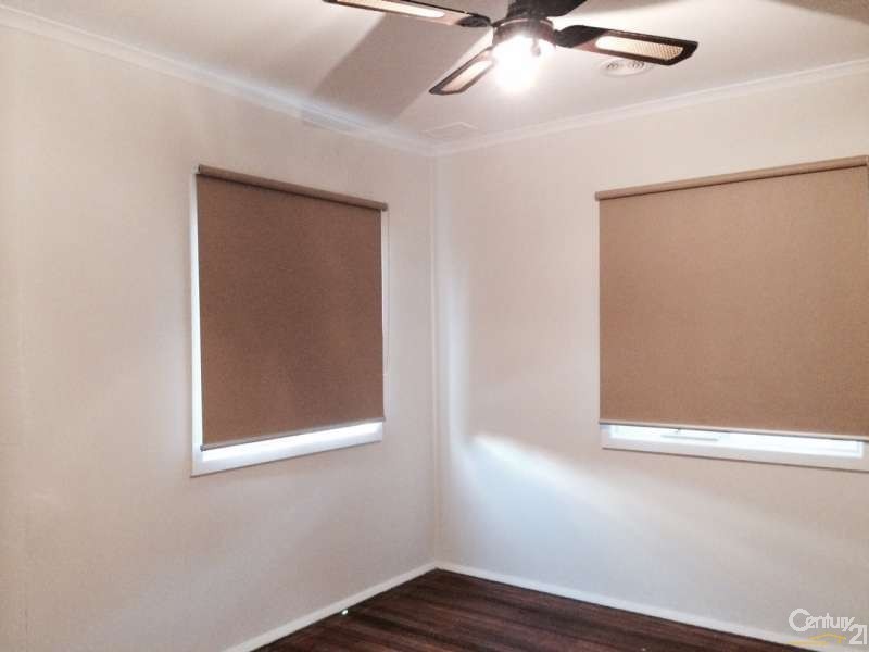 1 Kanooka Grove, Doveton VIC 3177