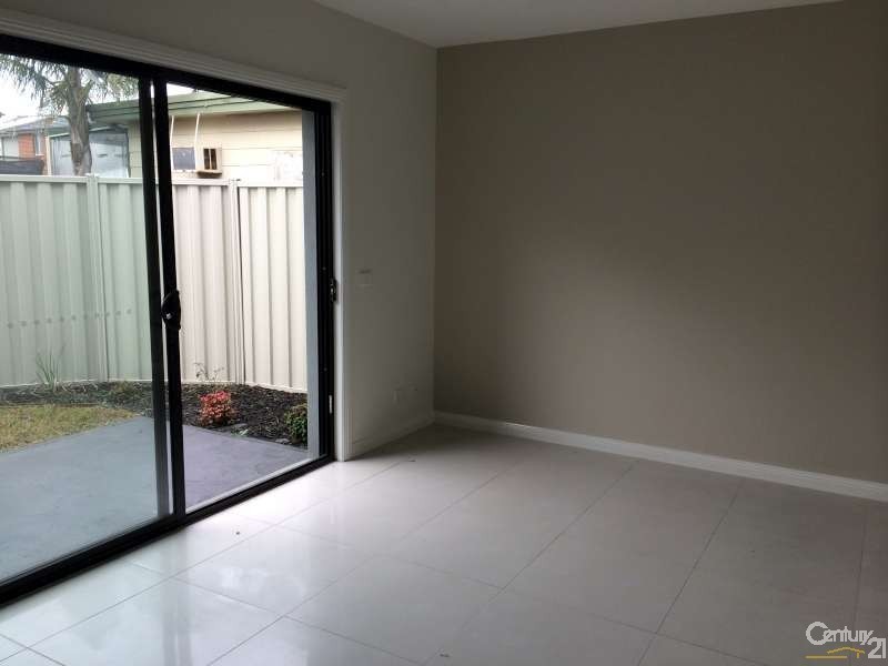 1/5 Athol Road, Noble Park VIC 3174