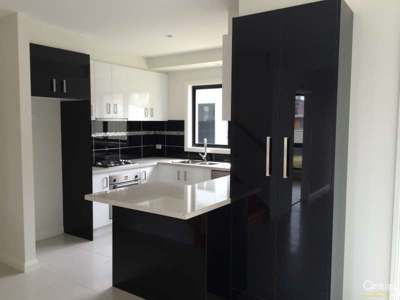 1/5 Athol Road, Noble Park VIC 3174