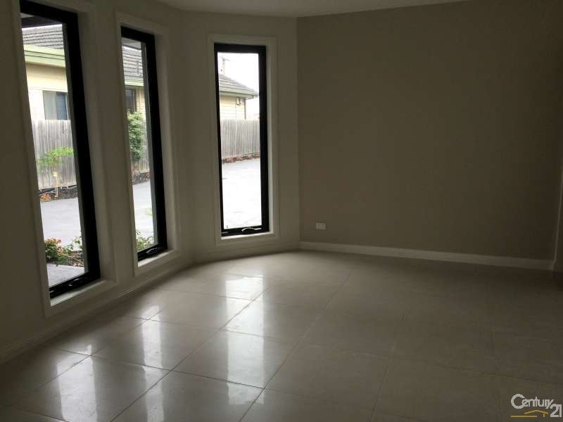 2/5 Athol Road, Noble Park VIC 3174