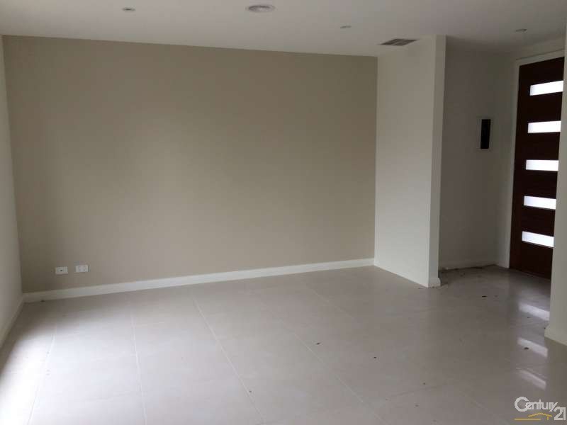 2/5 Athol Road, Noble Park VIC 3174