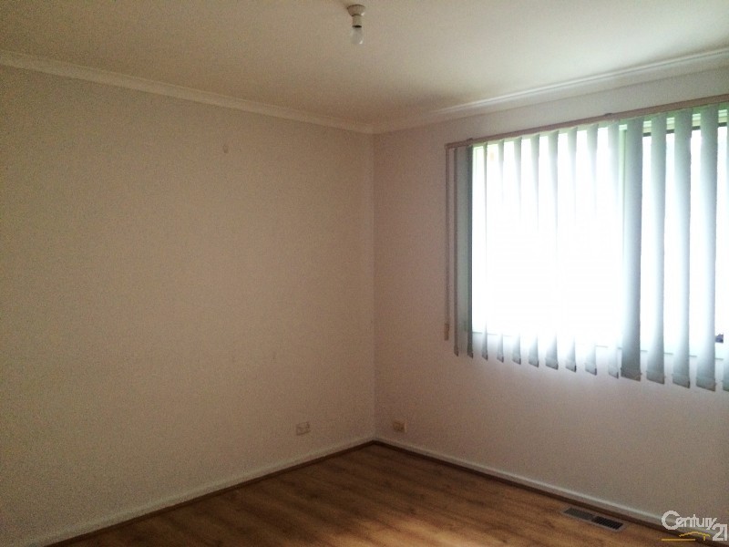 33 Eagle Drive, Noble Park North VIC 3174