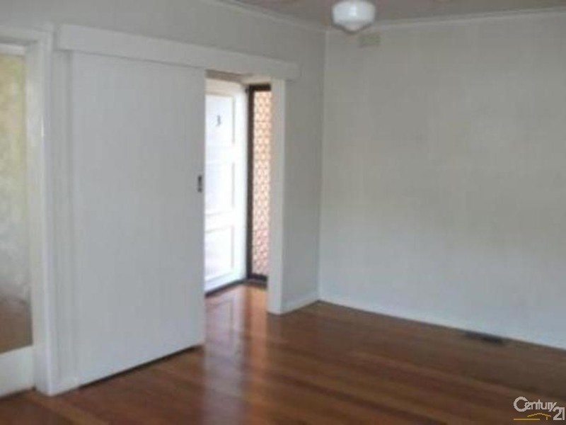 3/4 Leonard Street, Dandenong VIC 3175