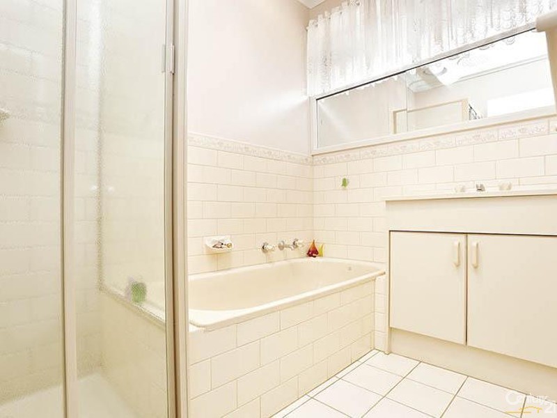 5 Bloomfield Road, Noble Park VIC 3174