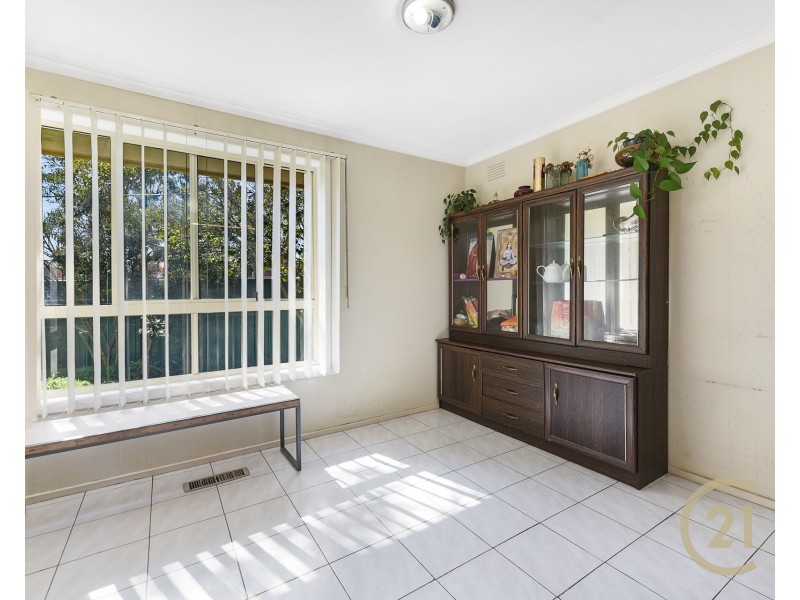 1 Southdowne Close, Springvale VIC 3171