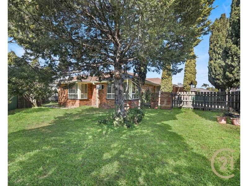 1 Southdowne Close, Springvale VIC 3171