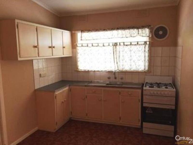 14 Carlton Road, Dandenong North VIC 3175