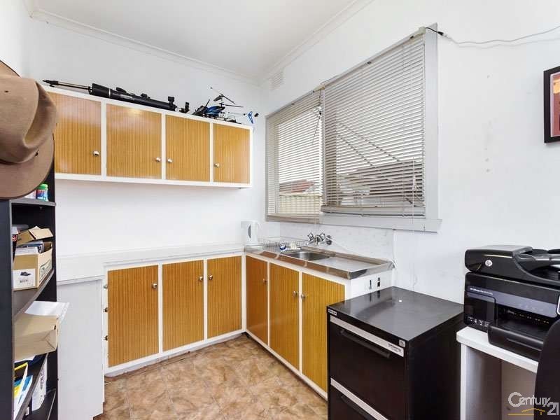 5 Neale Street, Springvale VIC 3171