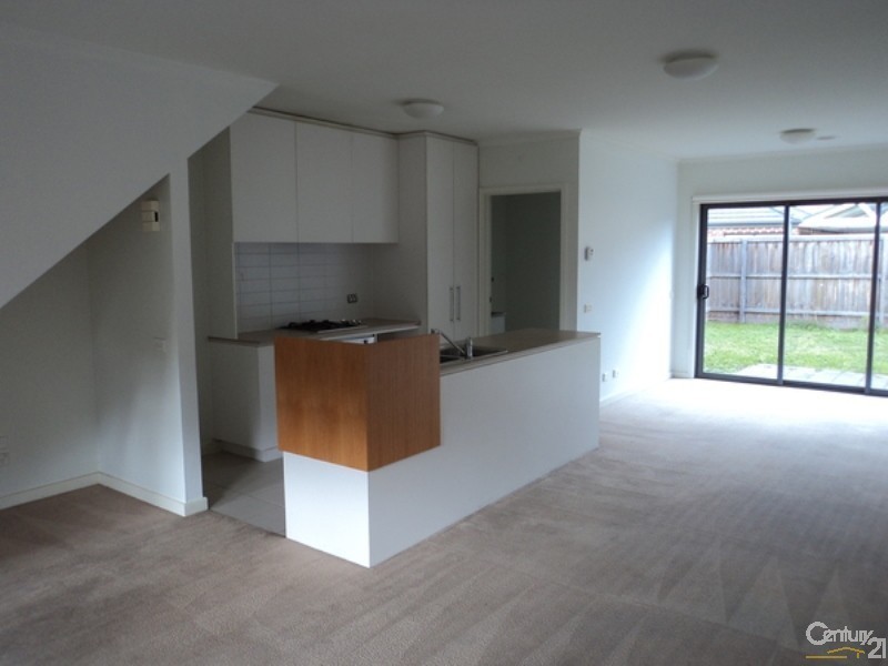 16 Camville Road, Mulgrave VIC 3170