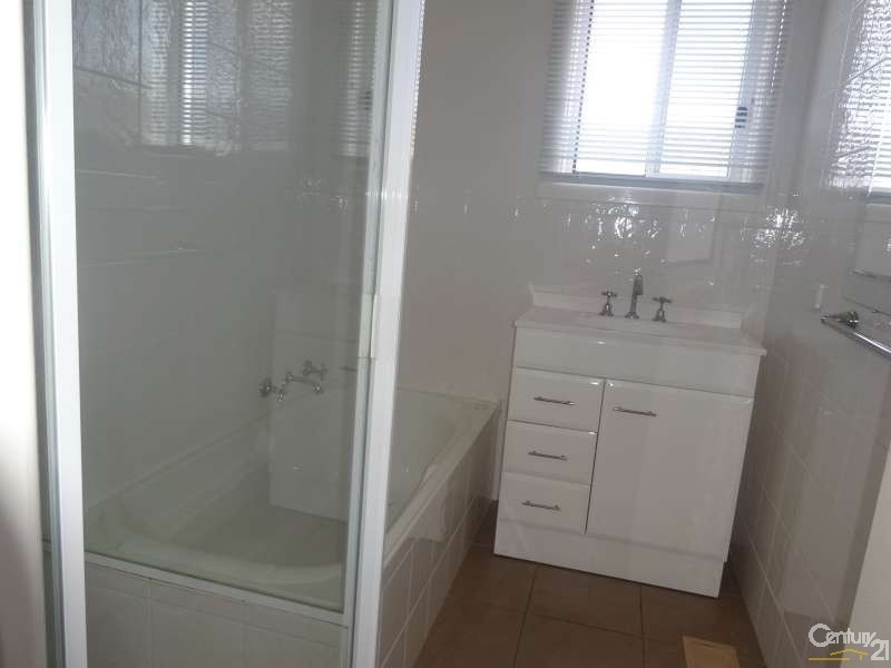 2 Helen Court, Noble Park VIC 3174