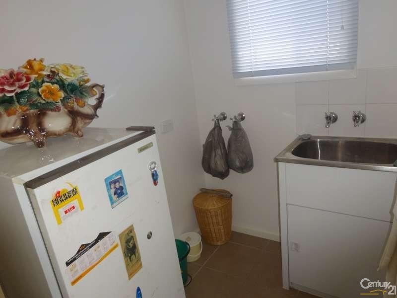 2 Helen Court, Noble Park VIC 3174