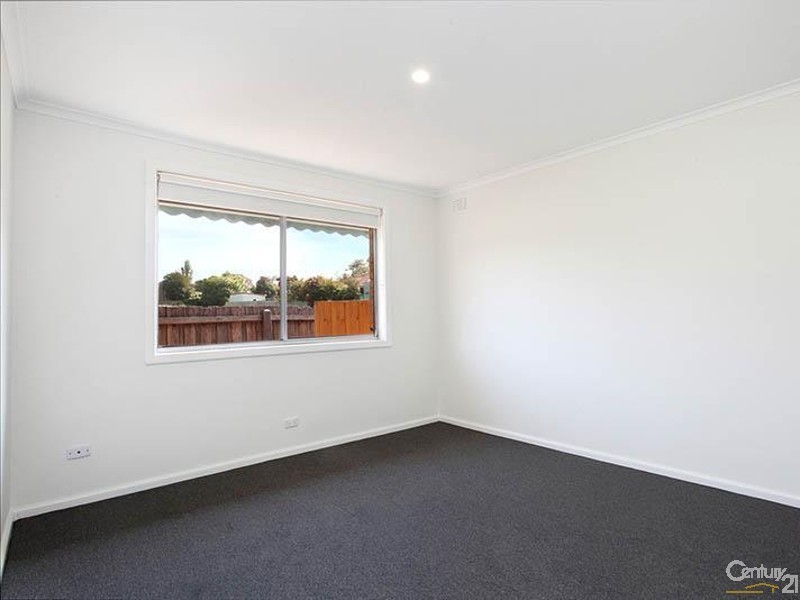 2/17 Jenkins Street, Noble Park VIC 3174