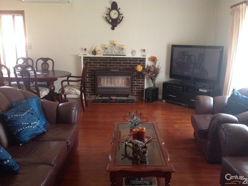 136 Railway Parade, Noble Park VIC 3174
