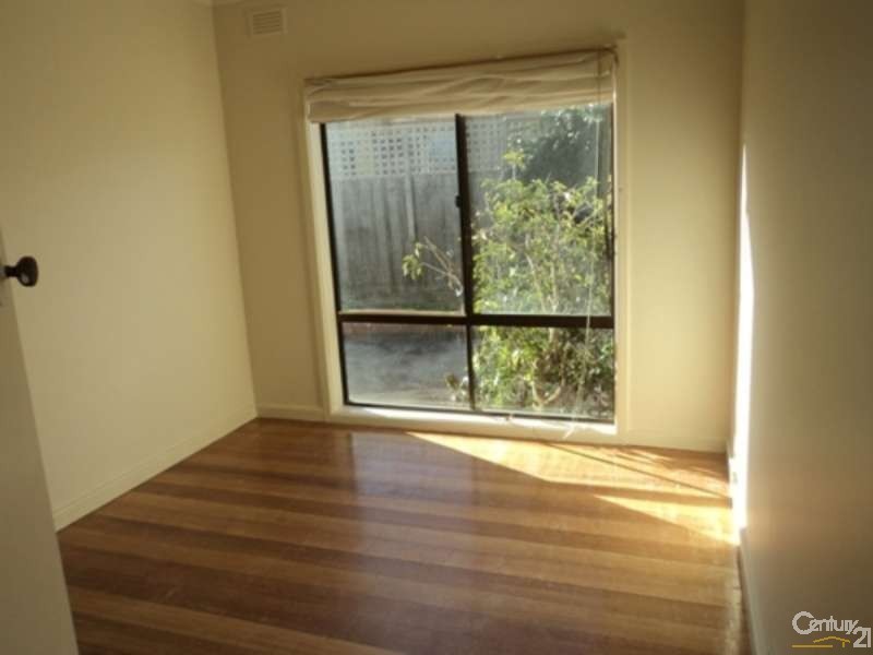 24 Hillside Street, Springvale VIC 3171