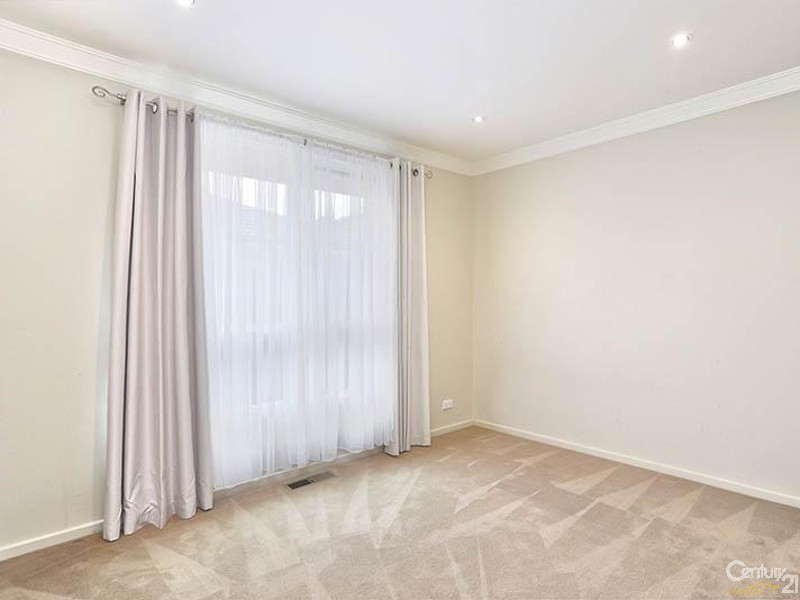 11 Carribean Drive, Keysborough VIC 3173