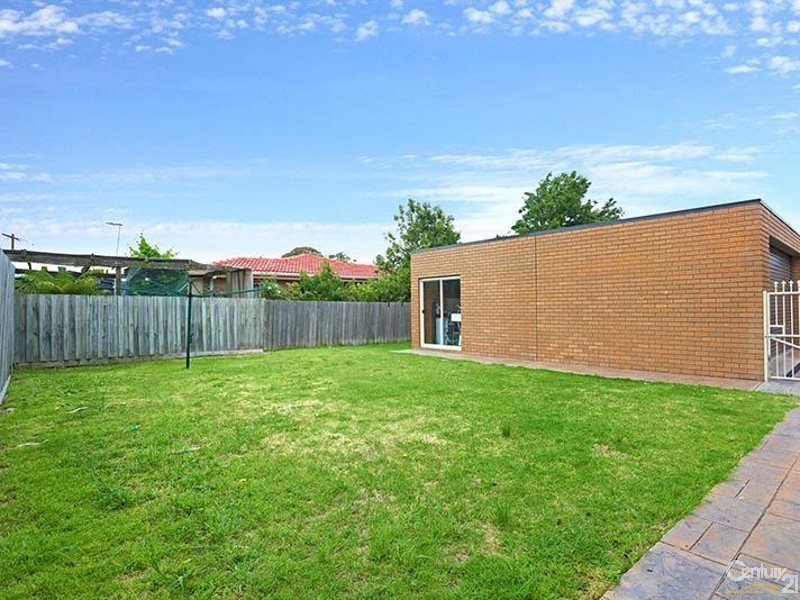 11 Carribean Drive, Keysborough VIC 3173