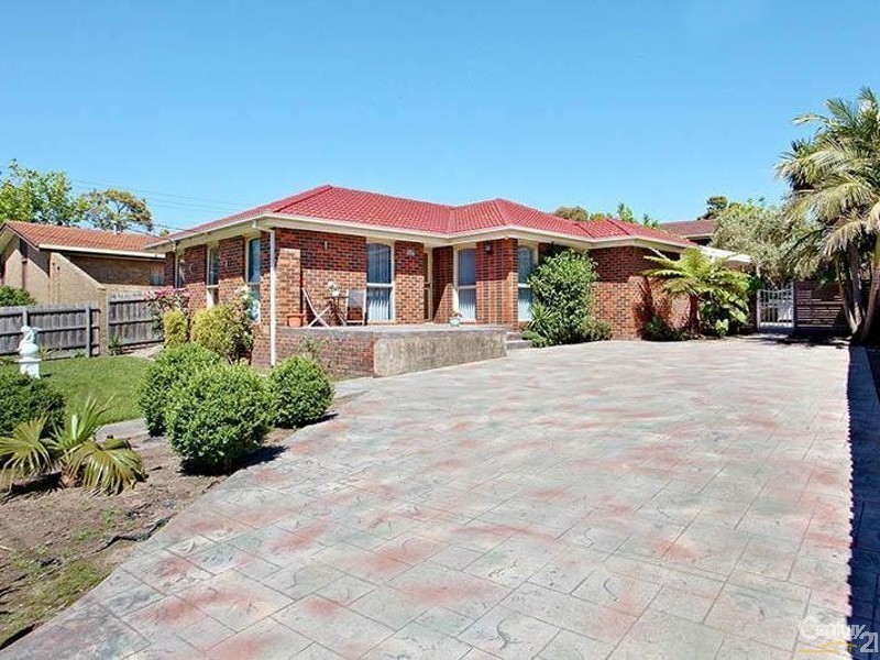 4 Redington Drive, Noble Park North VIC 3174