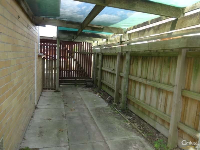 4 Roberta Street, Dandenong VIC 3175