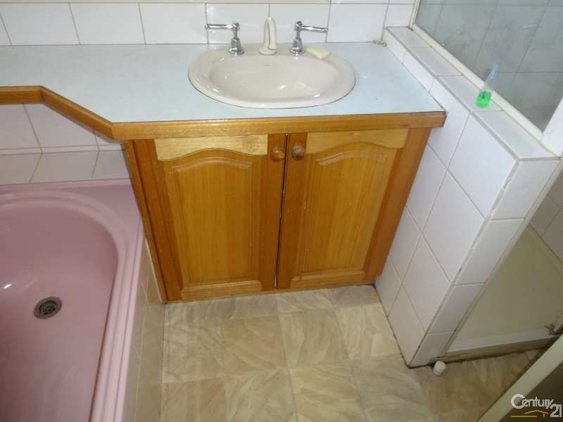 4 Roberta Street, Dandenong VIC 3175