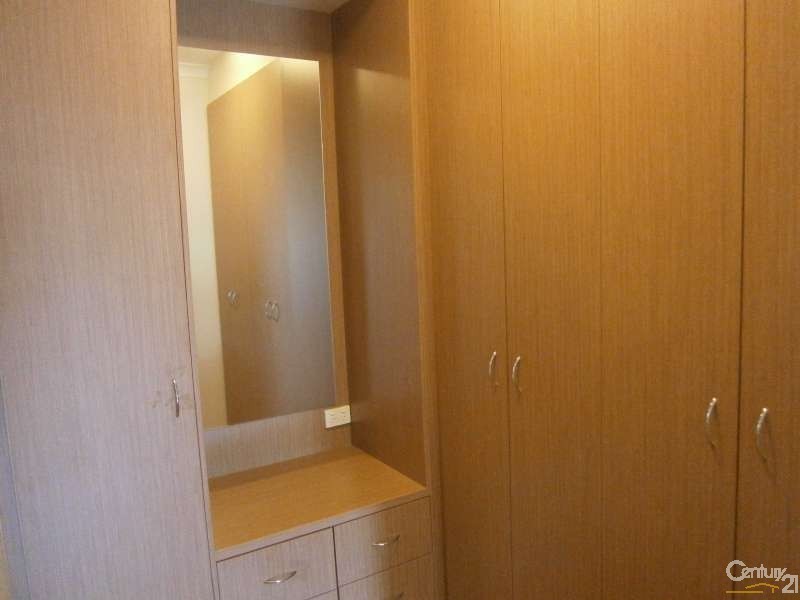 11 Edgewater Drive, Keysborough VIC 3173