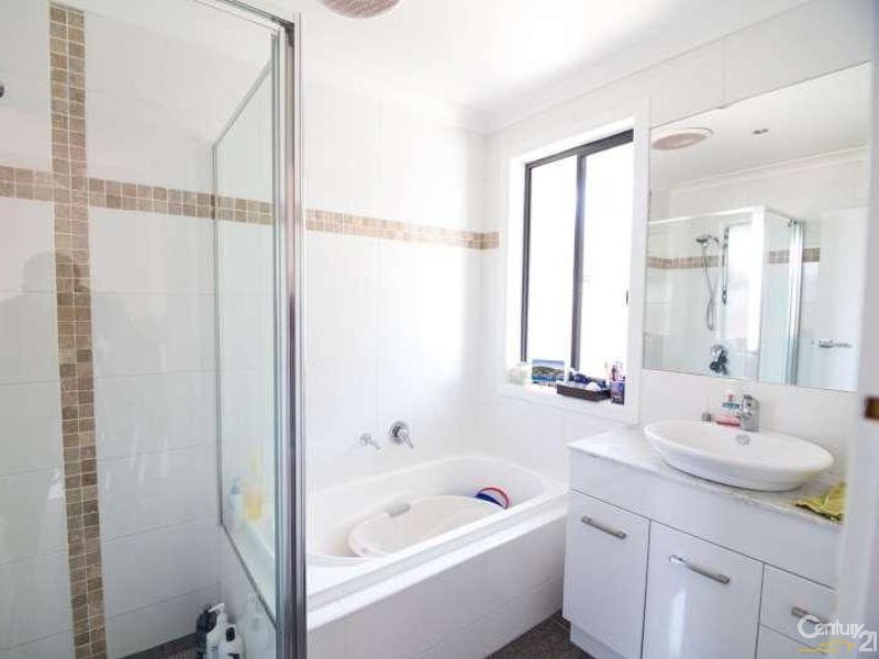 4 Shady Place, Noble Park VIC 3174