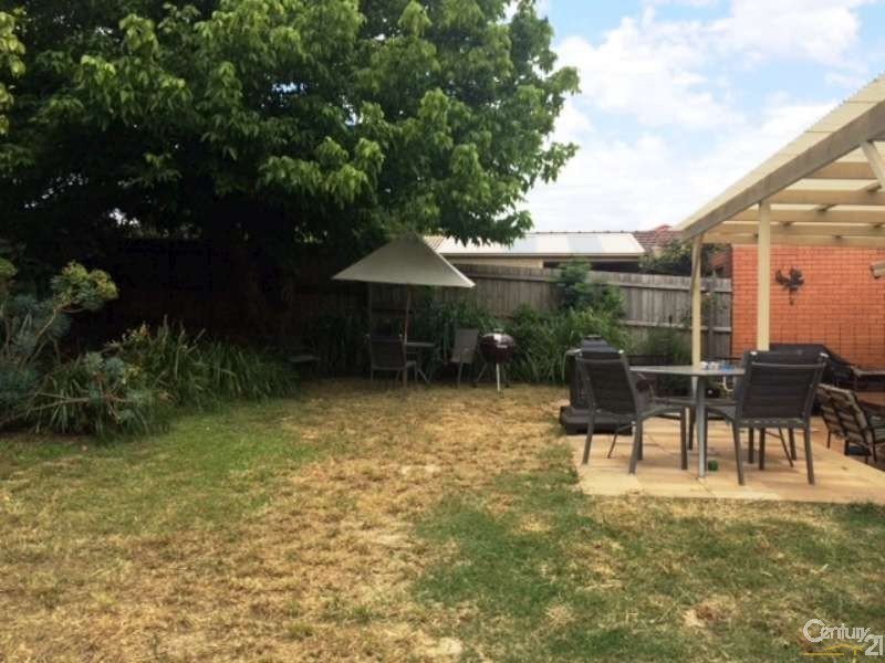 23 Florey Crescent, Mulgrave VIC 3170