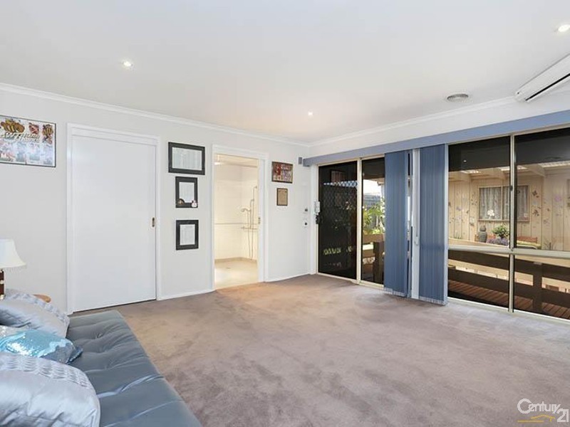 23 Parramatta Cres, Noble Park VIC 3174